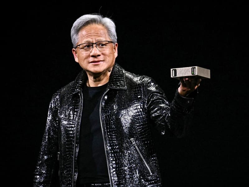 Глава Nvidia сравнил адаптацию к ИИ с появлением автомобилей и призвал выработать новые социальные нормы - 1